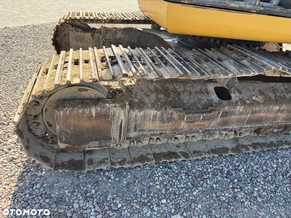 Caterpillar 318 CL - 16