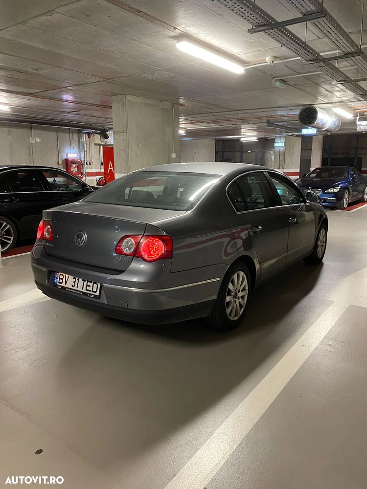 Volkswagen Passat - 17