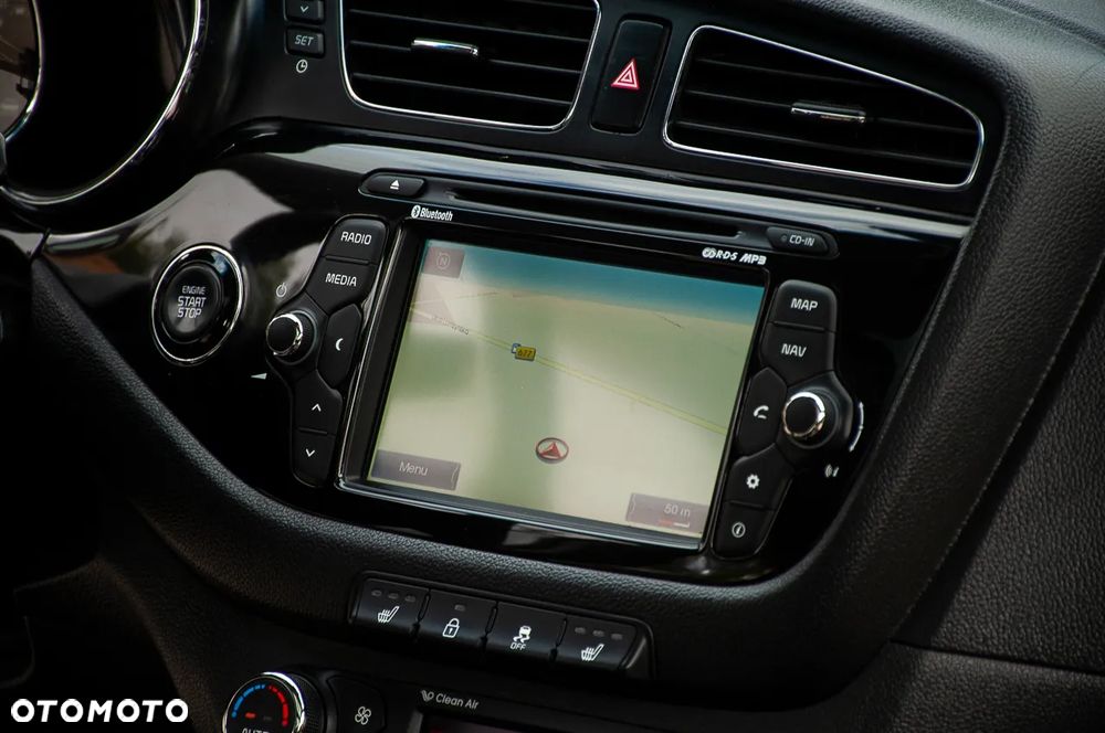 Kia Ceed 1.6 CRDi 128 ISG Platinum Edition - 29
