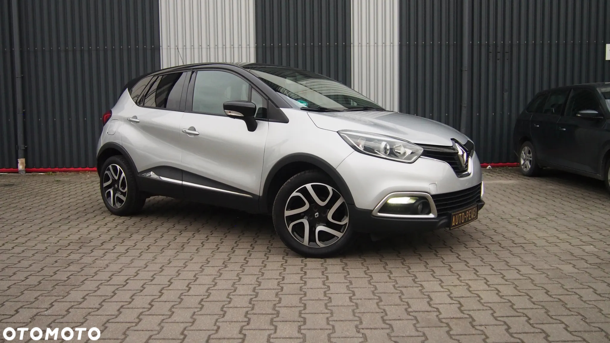 Renault Captur 0.9 Energy TCe Life EU6 - 18
