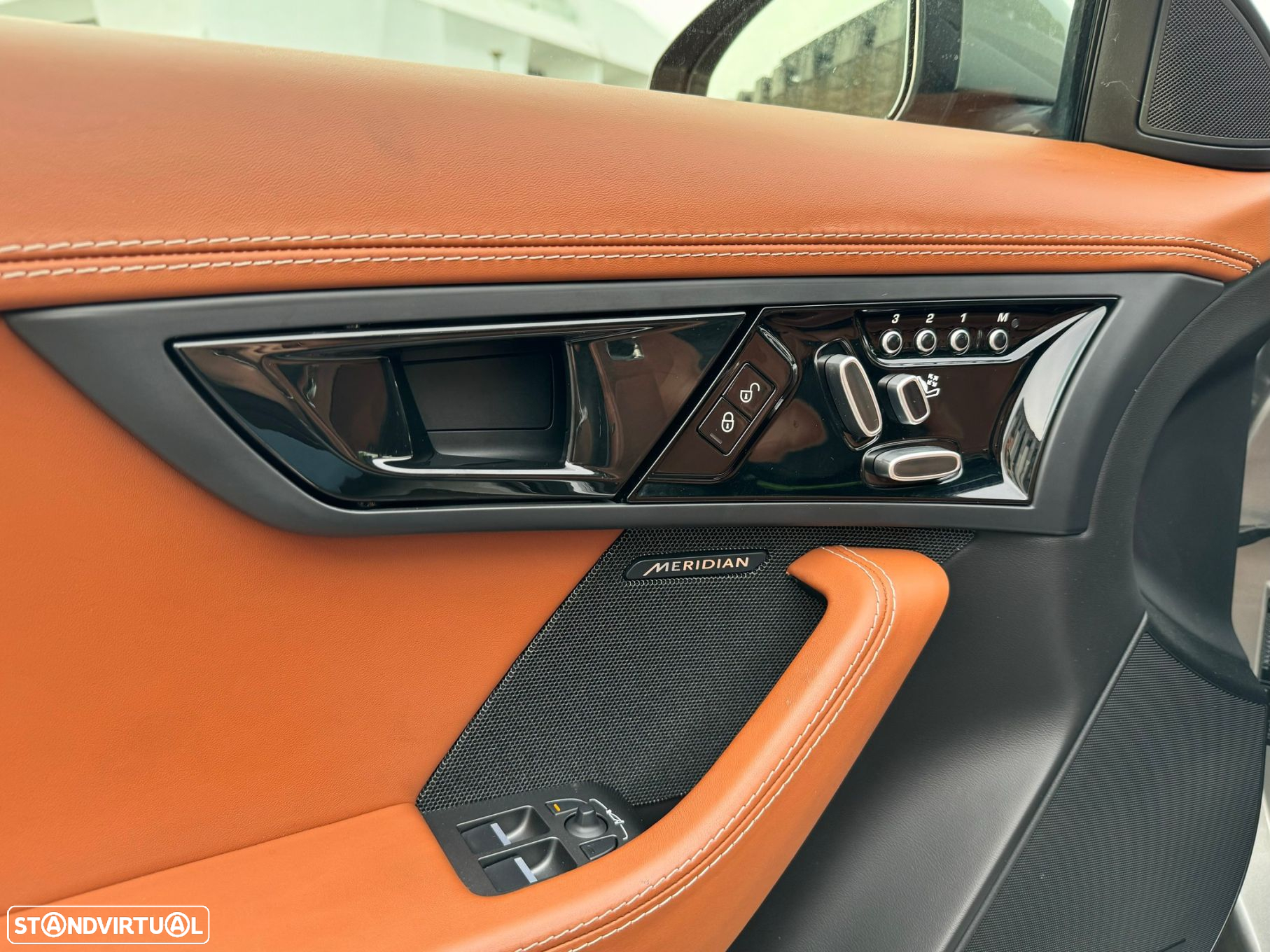 Jaguar F-Type 2.0 i4 R-Dynamic - 24