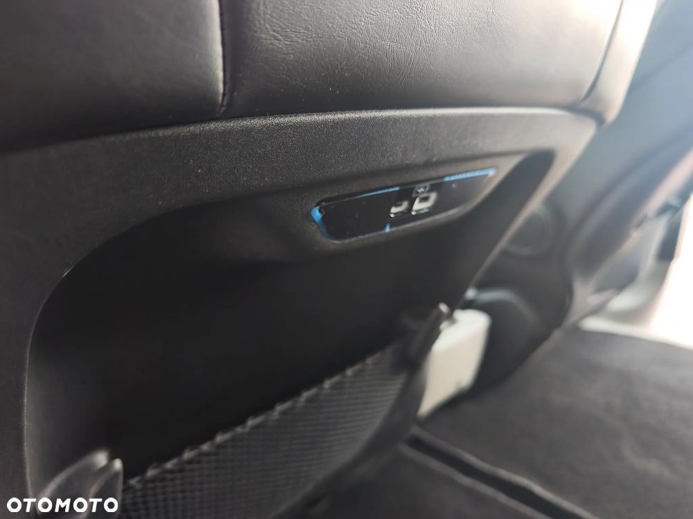 Chrysler Pacifica - 27