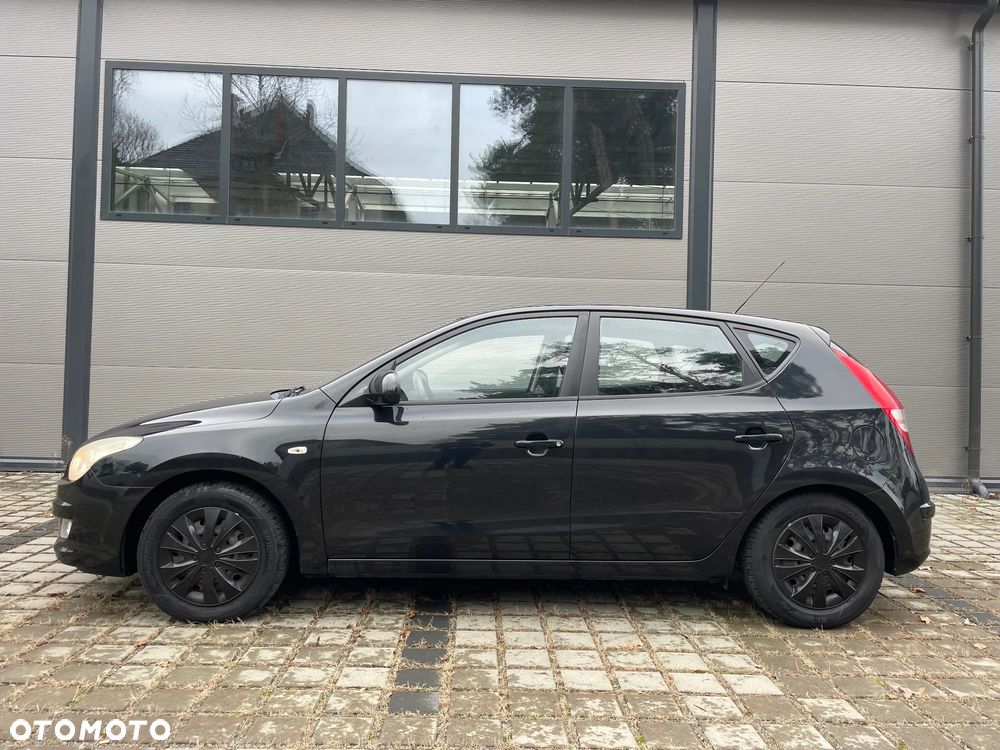 Hyundai i30 1.6 Classic + - 2