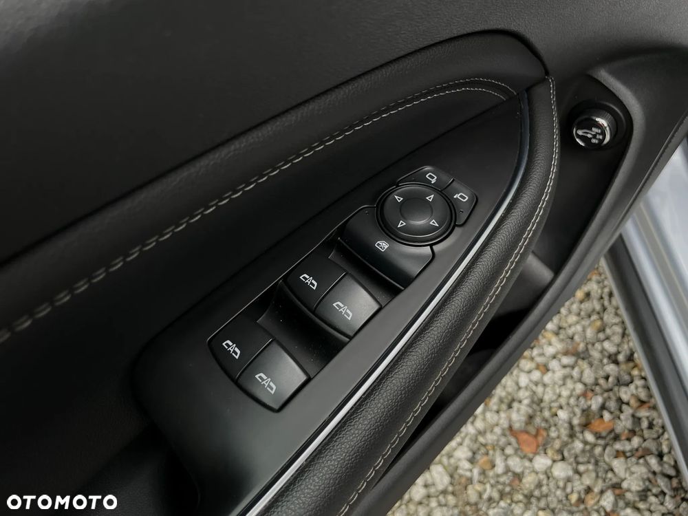 Opel Insignia 1.5 T GPF Innovation S&S - 33