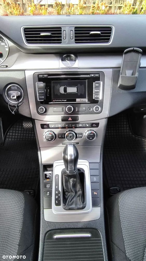 Volkswagen Passat Variant ver-2-0-tdi-comfortline-optimum-dsg - 8