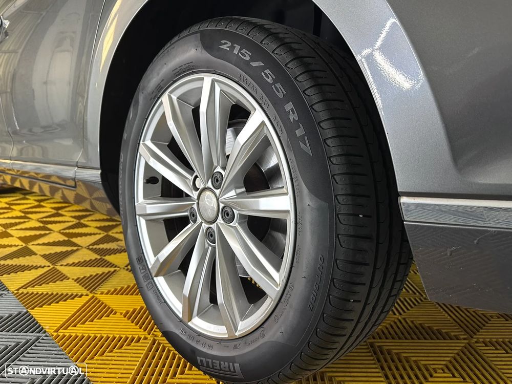 VW Passat Variant 2.0 TDI Highline DSG - 6