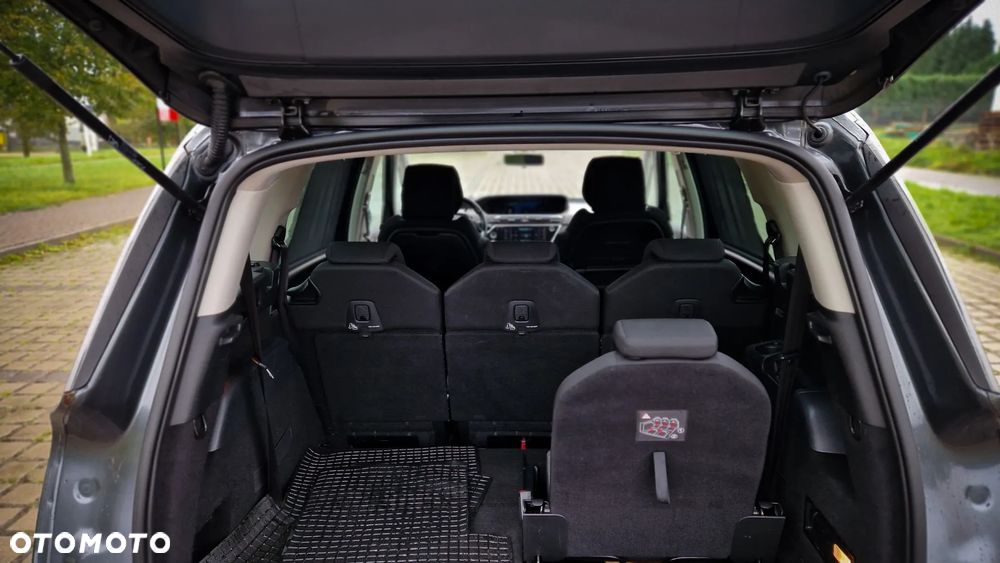 Citroën C4 Grand Picasso - 11