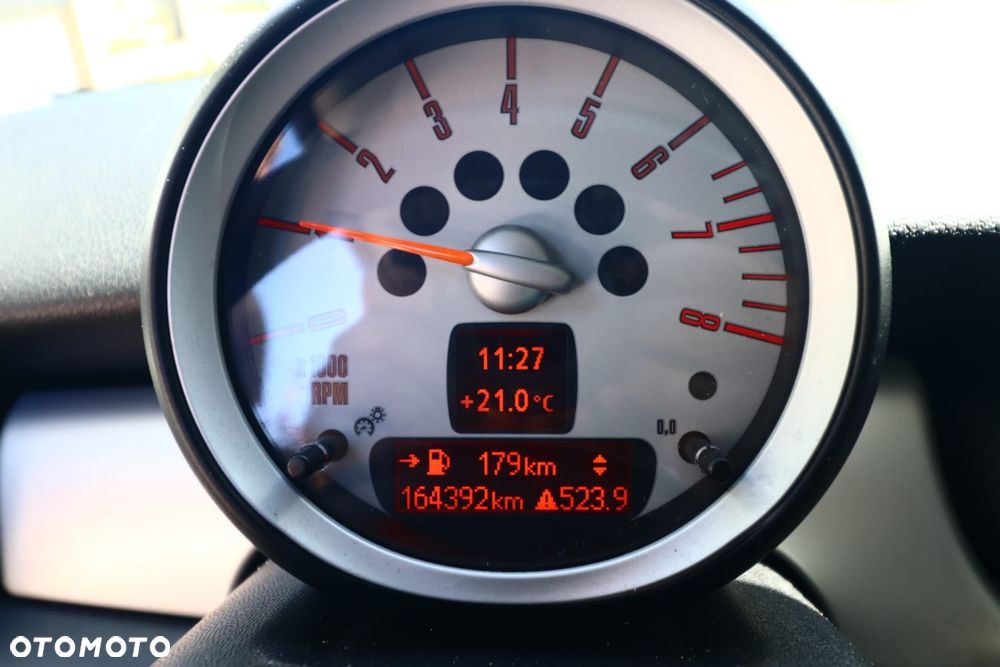 MINI Cooper Standard - 5