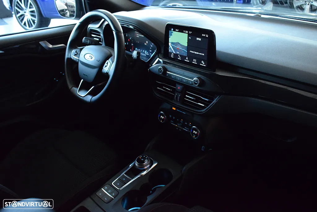 Ford Focus SW 1.5 TDCi EcoBlue ST.Aut. - 42