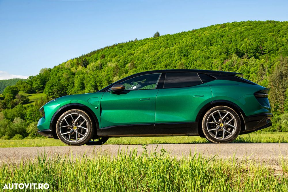 Lotus Eletre - 4