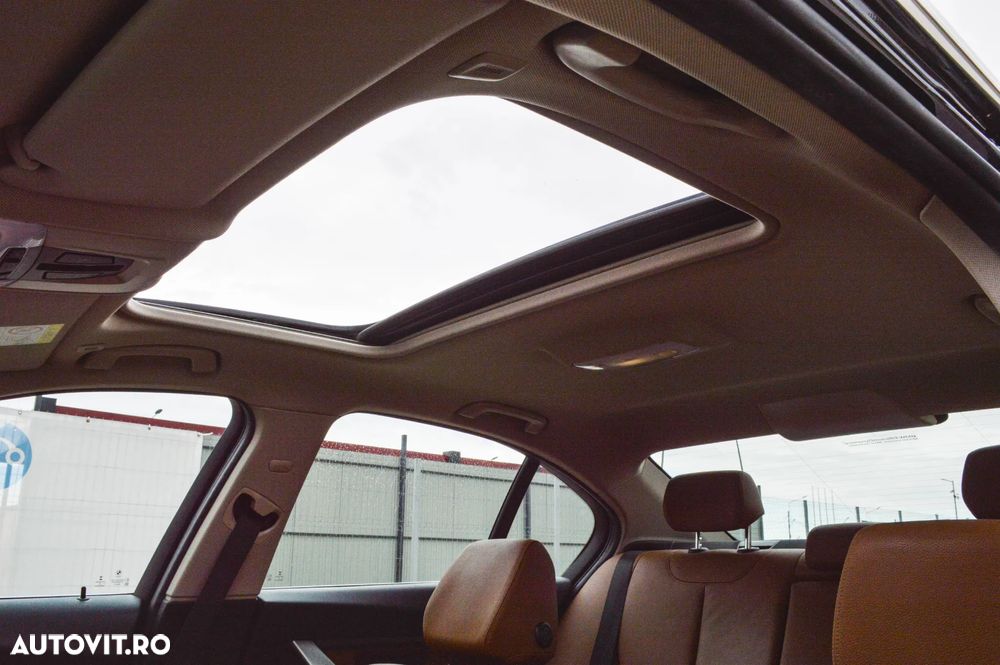 BMW Seria 3 - 30