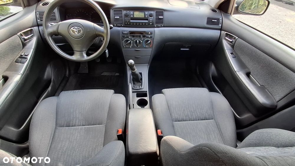 Toyota Corolla 1.6 VVT-i Terra - 28