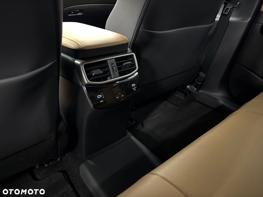 Lexus RX 450h+ Prestige - 12