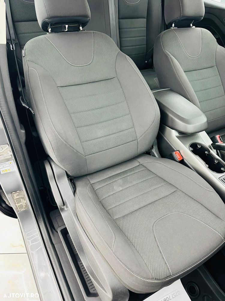 Ford Kuga 1.6 EcoBoost 2x4 Trend - 23