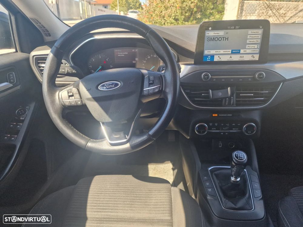 Ford Focus 1.5 TDCi EcoBlue Titanium - 6