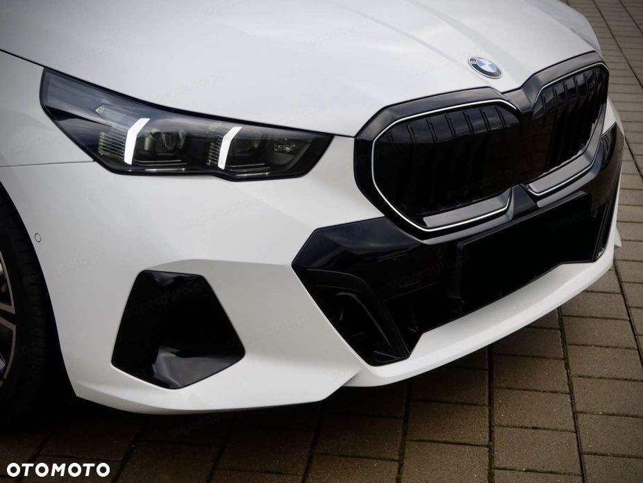 BMW Seria 5 520d xDrive mHEV M Sport - 8