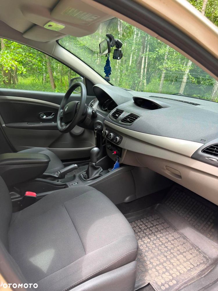 Renault Megane 1.6 16V Style Edition - 21