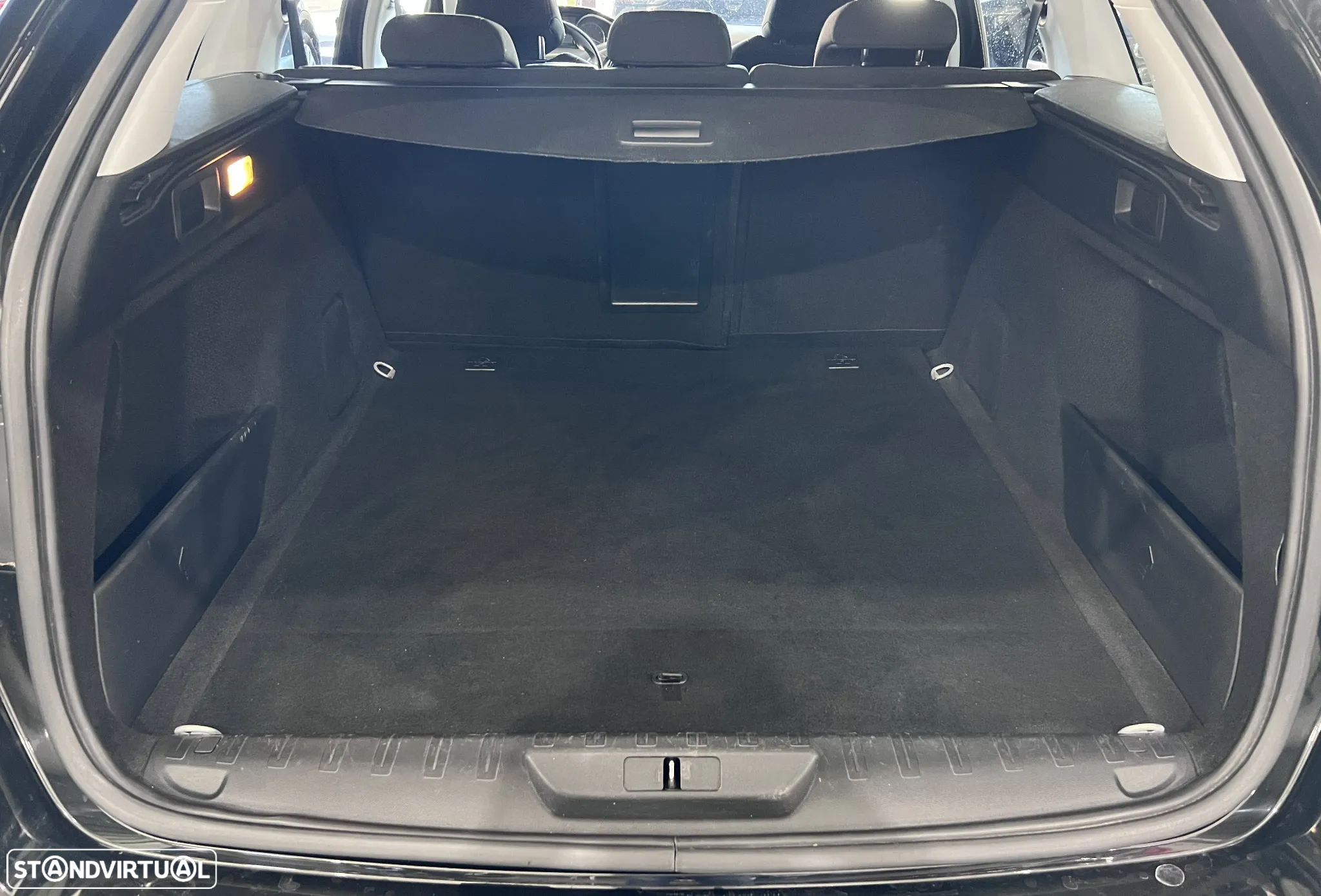 Peugeot 308 SW 1.2 PureTech Allure EAT6 - 4