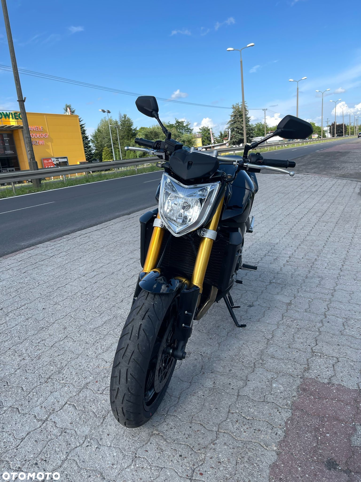 Yamaha FZ - 9