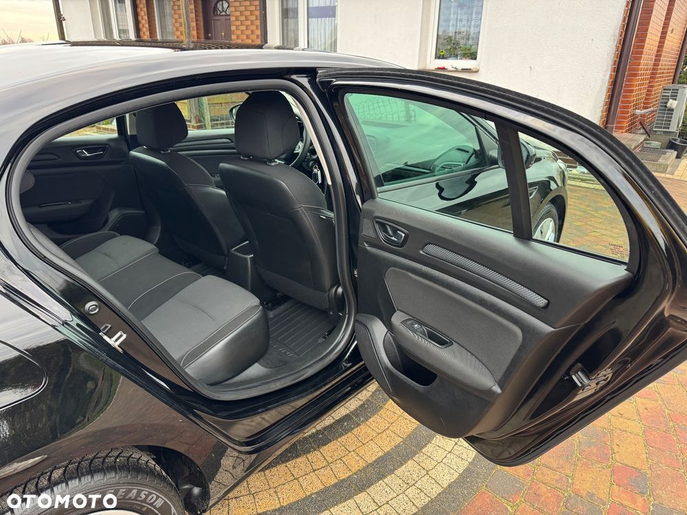 Renault Megane 1.6 SCe Life - 22