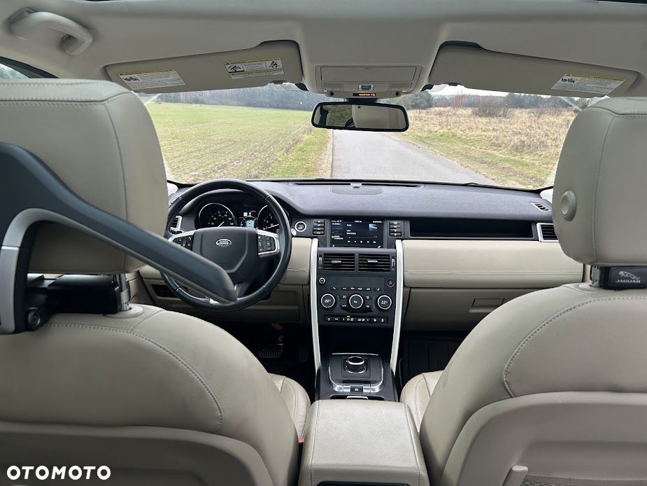 Land Rover Discovery Sport - 36