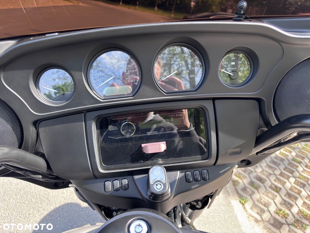 Harley-Davidson FLHS Electra Glide - 18