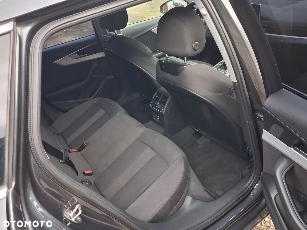 Audi A4 Avant 2.0 TDI - 13