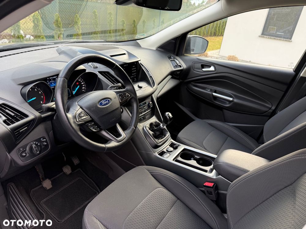 Ford Kuga 1.5 EcoBoost 2x4 Titanium - 15