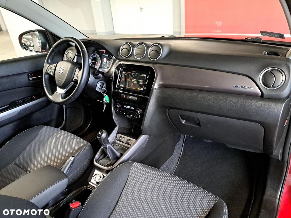Suzuki Vitara 1.0 Boosterjet Premium 4WD - 15