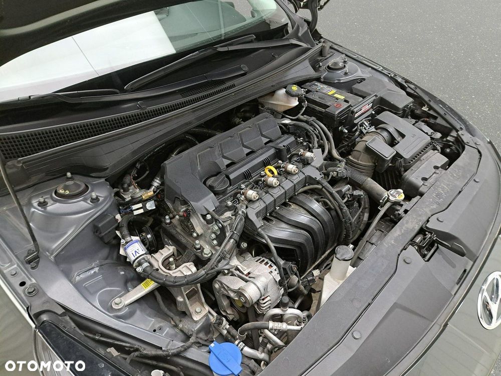 Hyundai Elantra - 14