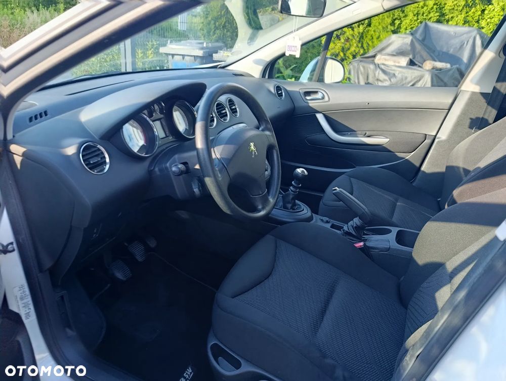 Peugeot 308 - 16