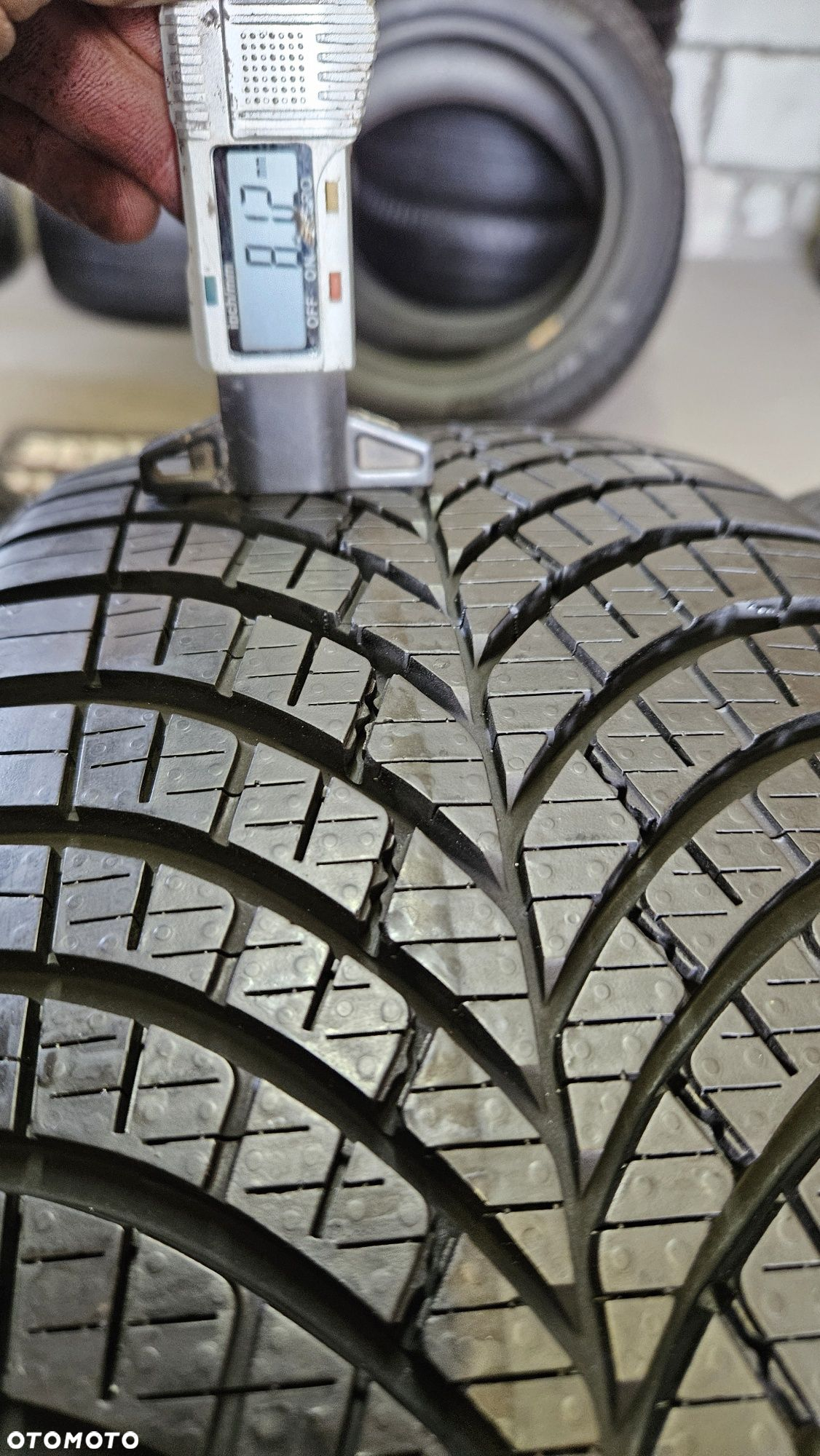 opony używane 215/55R17 Goodyear vector 4season Gen-3 - 4