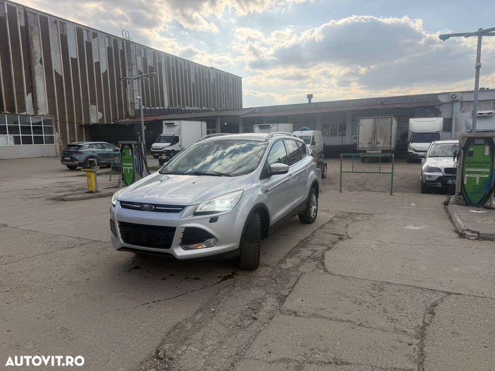 Ford Kuga 2.0 TDCi 4x4 Aut. Titanium - 2