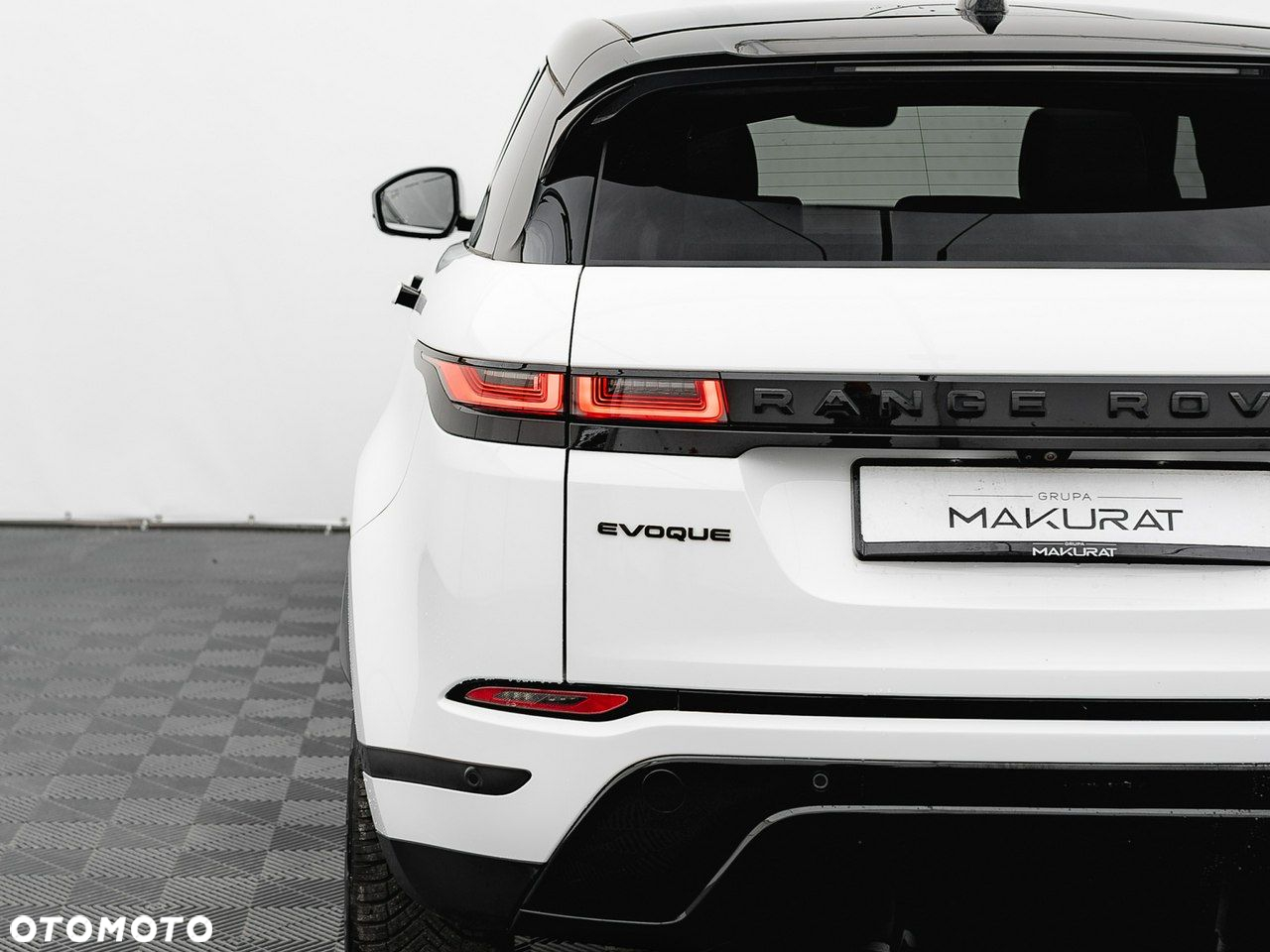 Land Rover Range Rover Evoque - 12