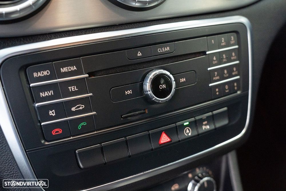 Mercedes-Benz CLA 180 CDI AMG Line - 30