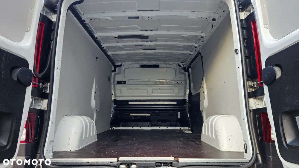 Renault TRAFIC - 11