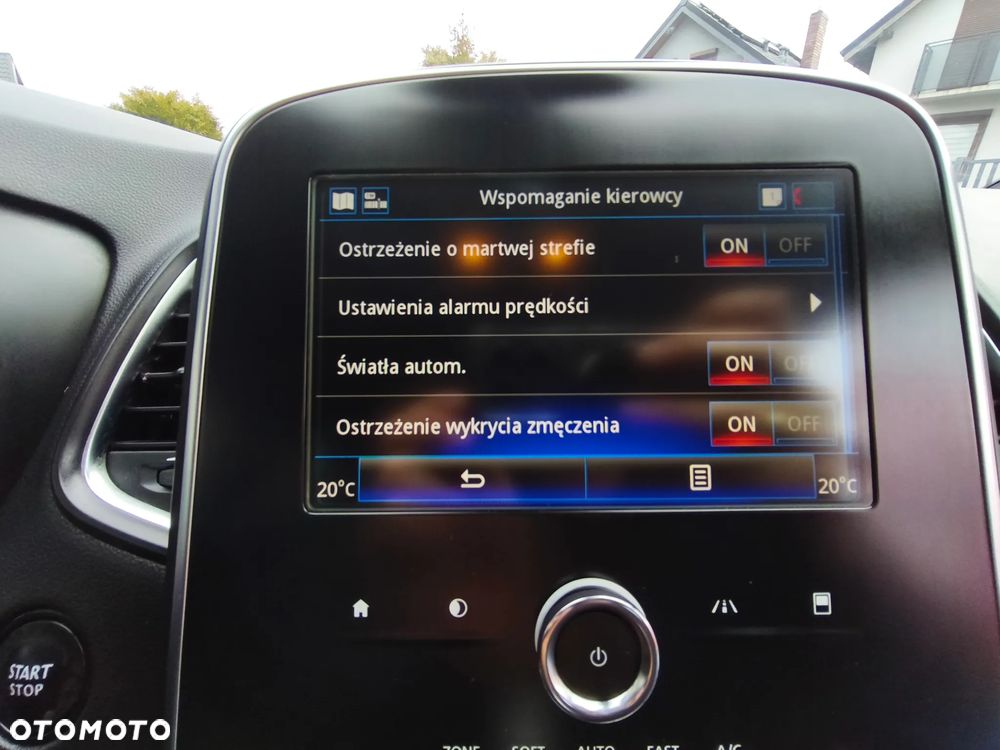 Renault Grand Scenic - 28