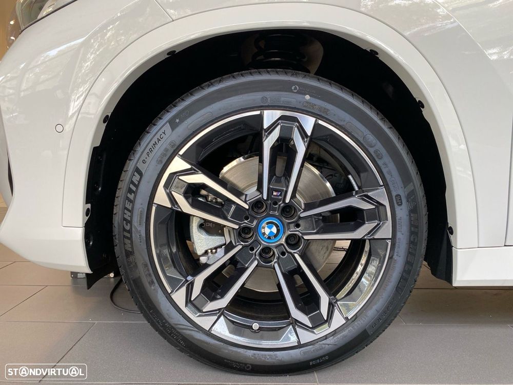 BMW iX1 xDrive30 Pack Desportivo M - 3
