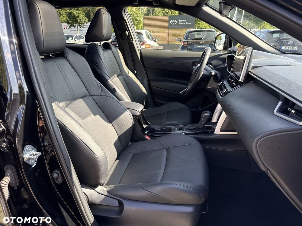 Toyota Corolla Cross 2.0 Hybrid Executive - 26