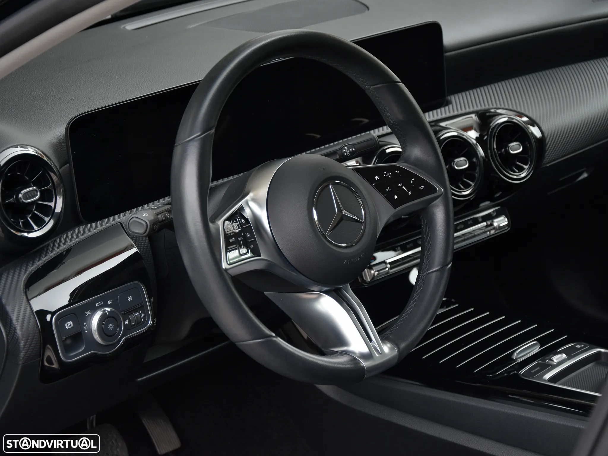 Mercedes-Benz A 250 e Style Plus - 13