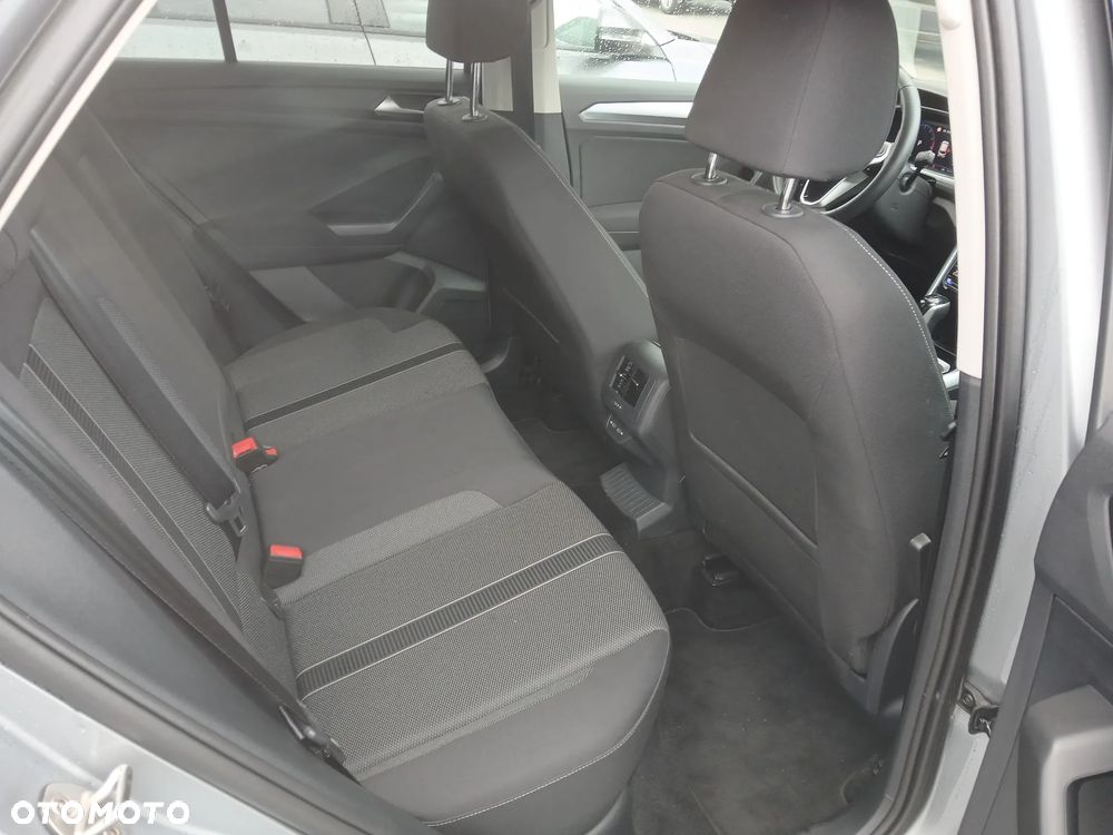 Volkswagen T-Roc 1.5 TSI Life Plus DSG - 11
