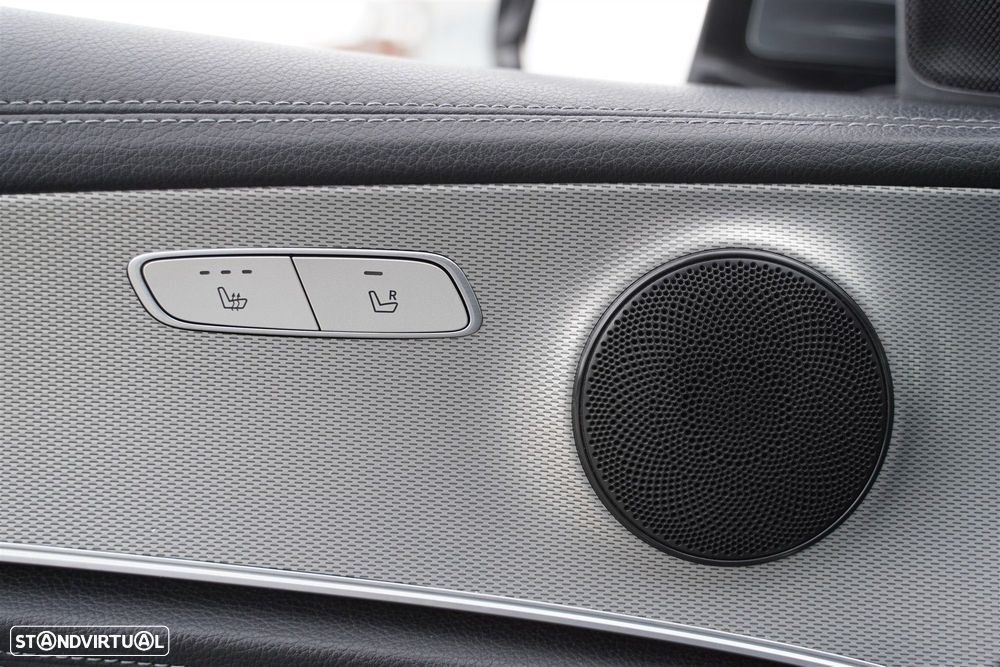 Mercedes-Benz E 220 d AMG Line - 34