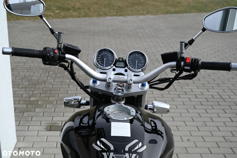 Yamaha XJR - 7