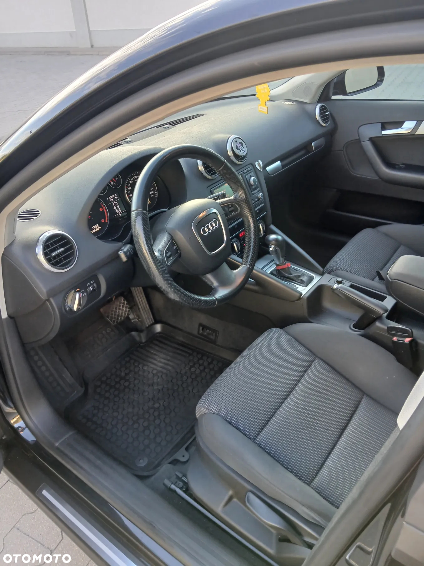 Audi A3 2.0 TDI Sportback DSG Ambiente - 8