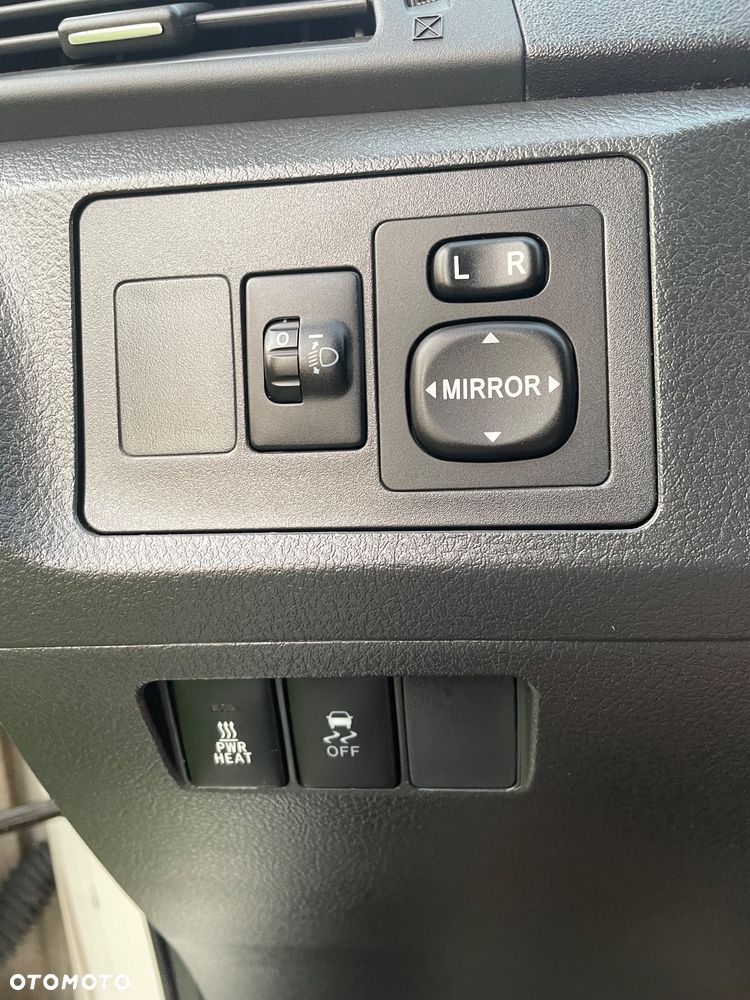 Toyota Verso 2.0 D-4D Sol 7os - 30
