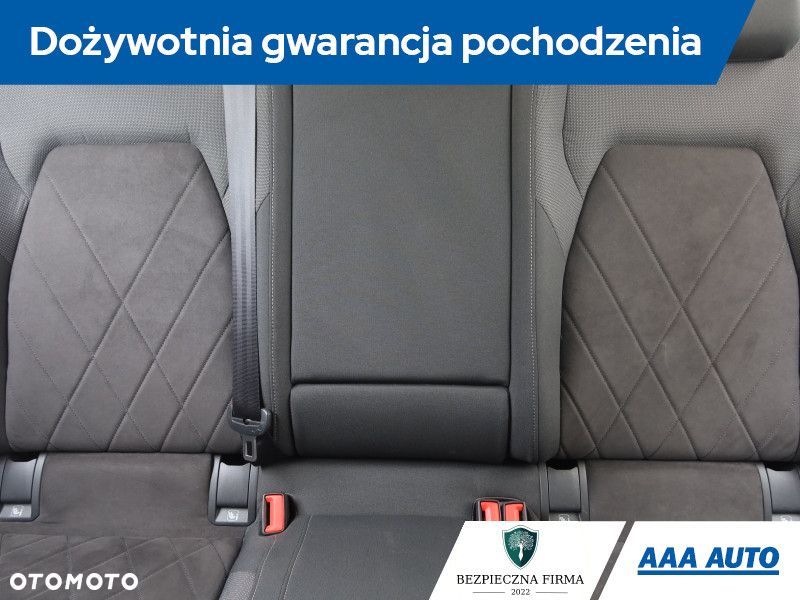 Volkswagen Golf - 12