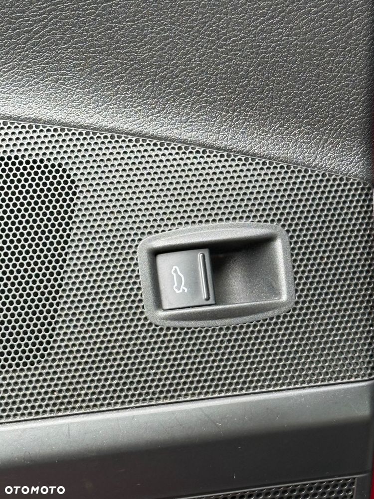 Volkswagen Passat 2.0 TDI Comfortline R-Style DSG - 10