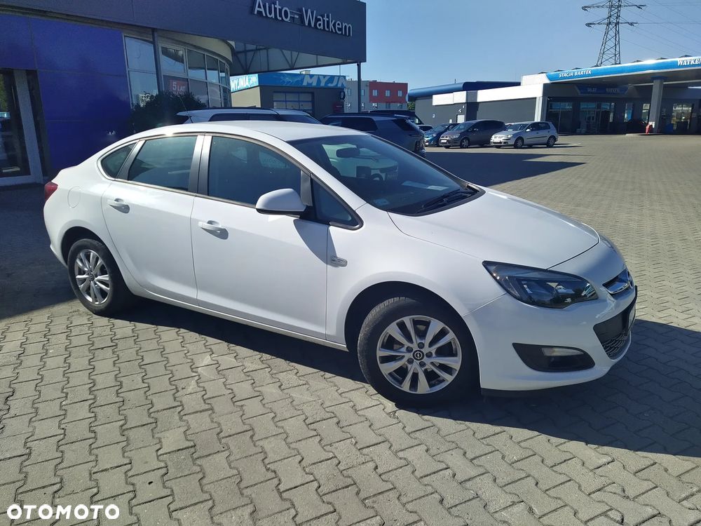 Opel Astra - 2
