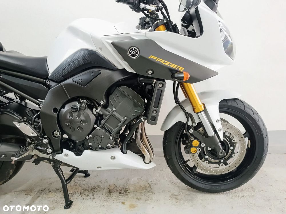 Yamaha FZ8 - 6