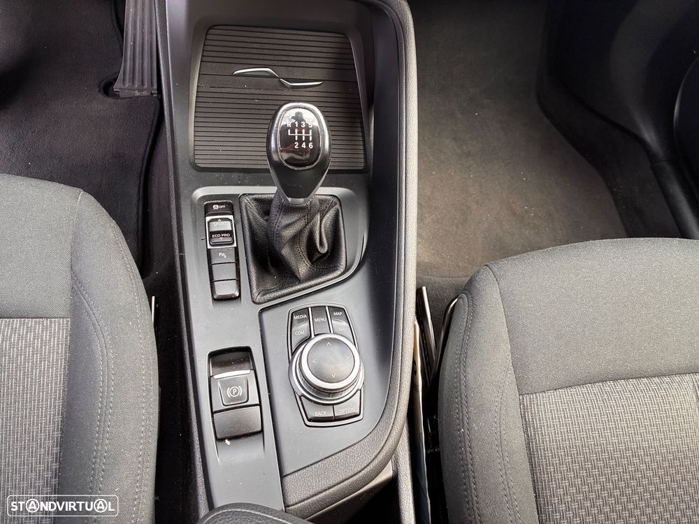 BMW X1 16 d sDrive Advantage - 19